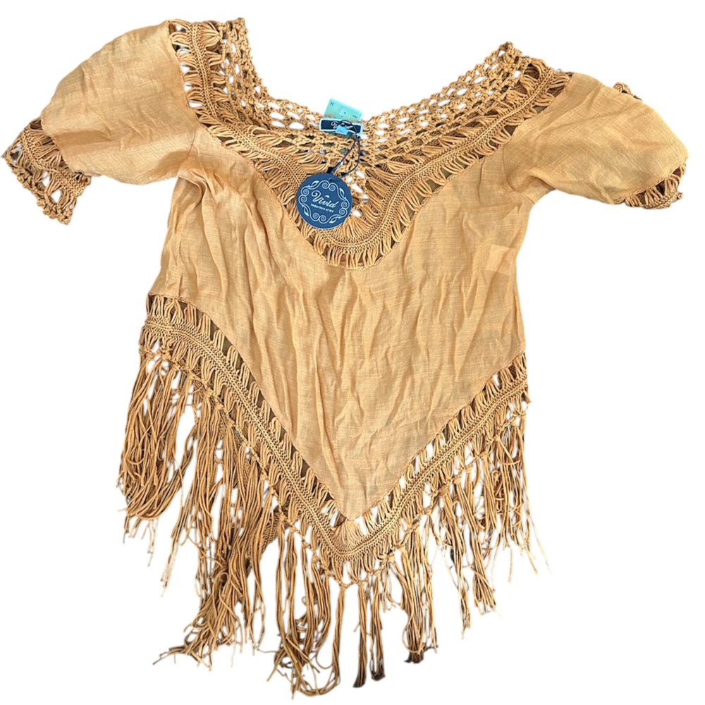 NWT vivid fringe top. Could be worn as a coverup